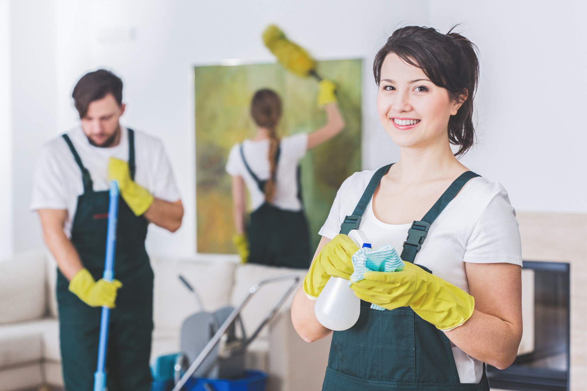 5 Tips for Hiring the Best House Cleaner Near Me